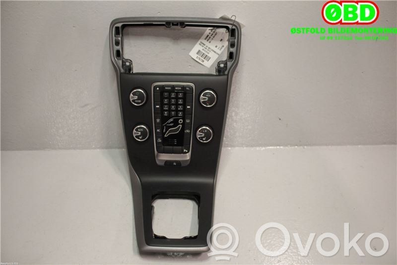 Volvo V40 Console centrale, commande chauffage/clim 