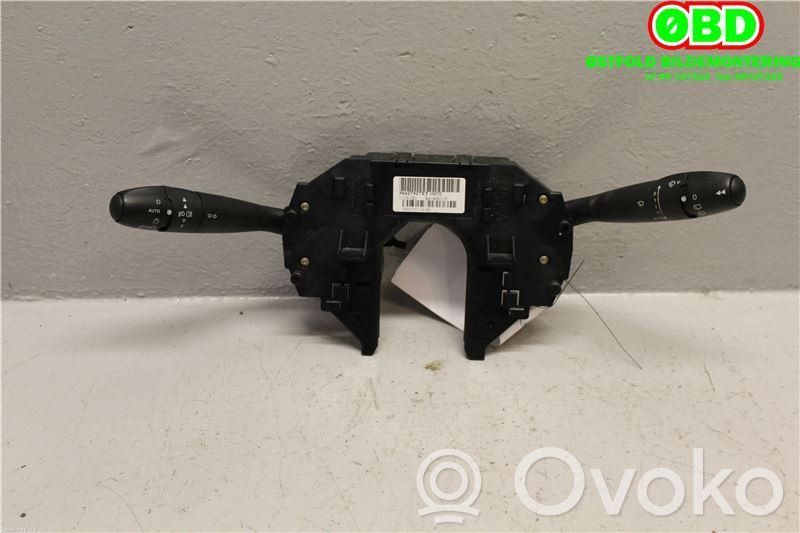 Citroen C4 I Interruptor de control multifunción 