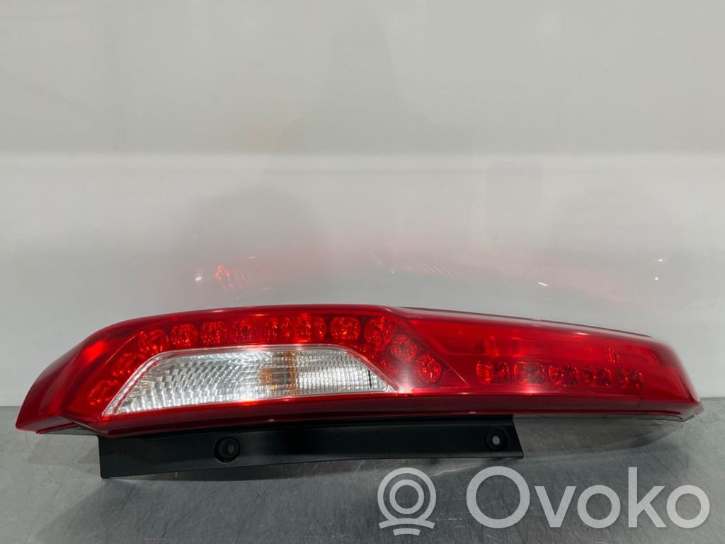 Nissan X-Trail T31 Lampa tylna 