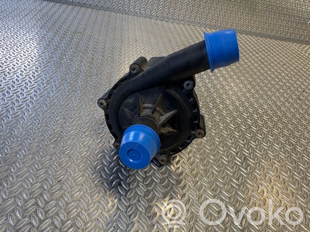 Vandens pompa   600736700C,600736700C
