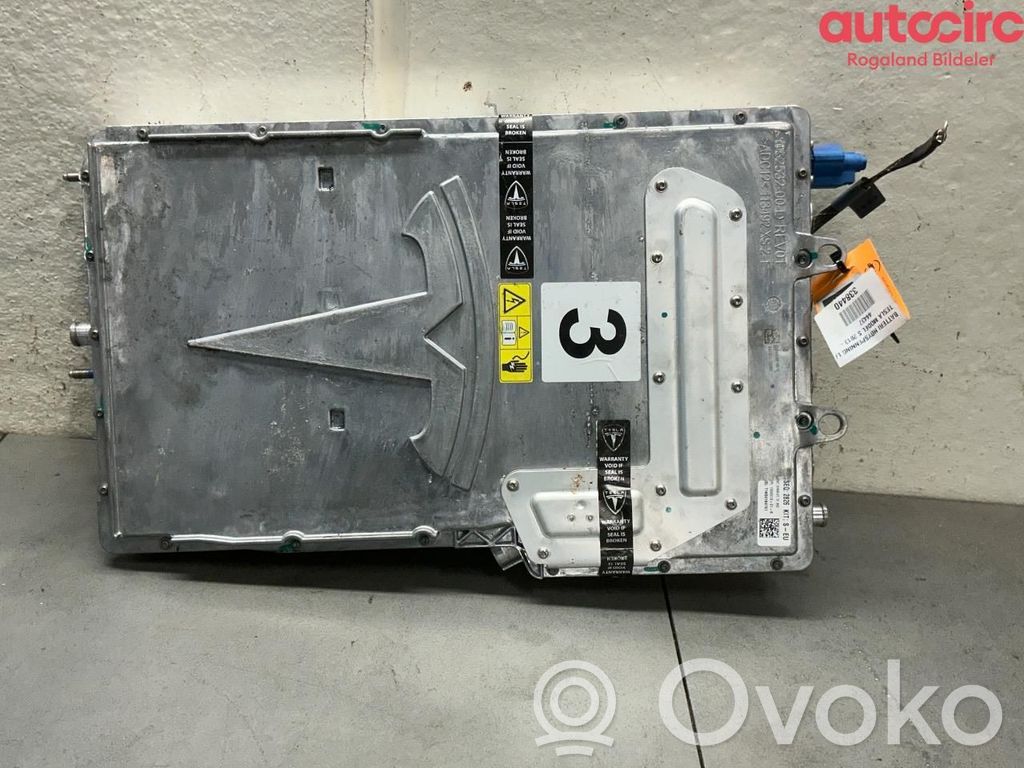 Tesla Model S Pakrovėjas akumuliatorius (papildomas) 