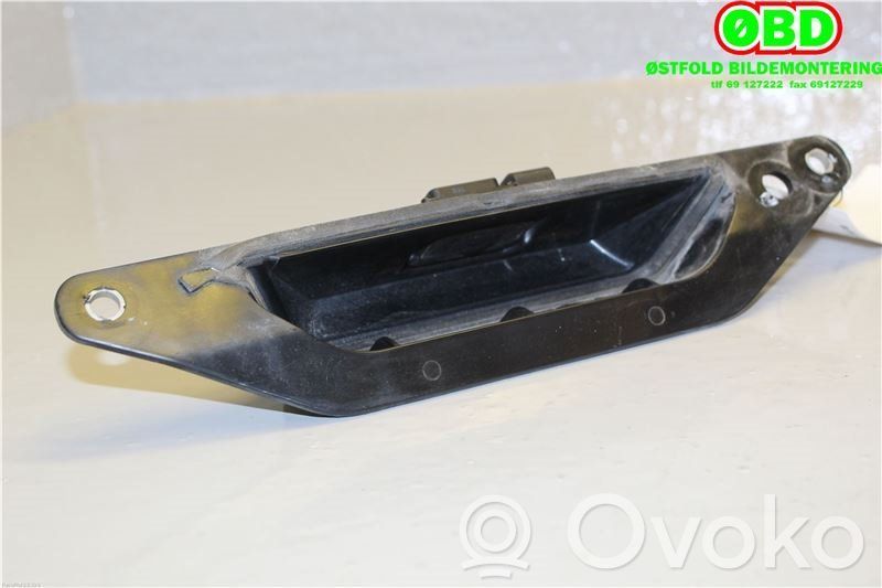 Ford Kuga II Tailgate opening switch 