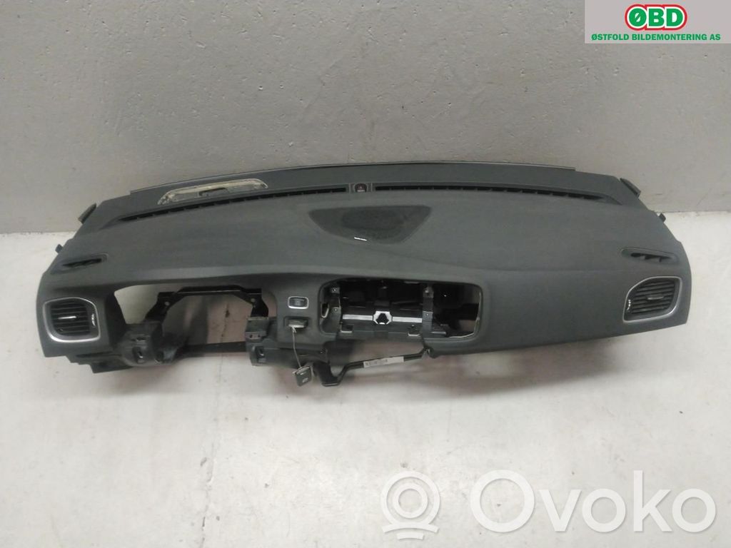 Volvo V60 Panelė 