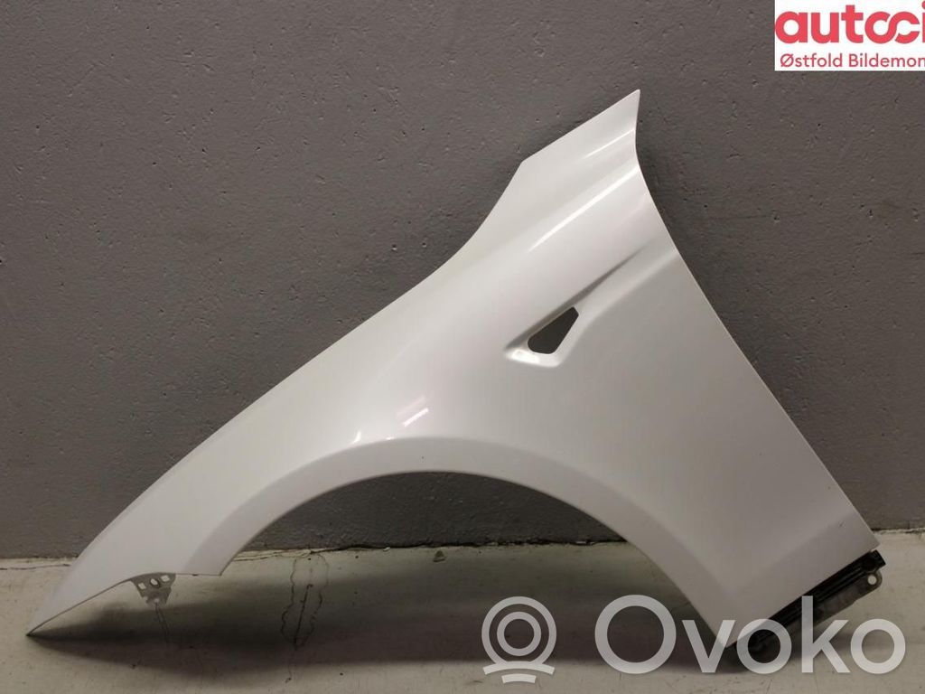 Tesla Model S Spārns 