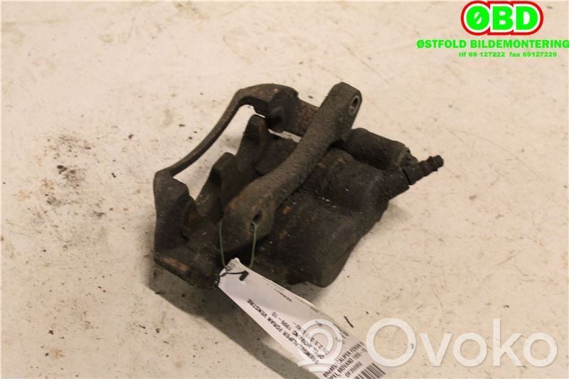 Opel Movano A Etujarrusatula 