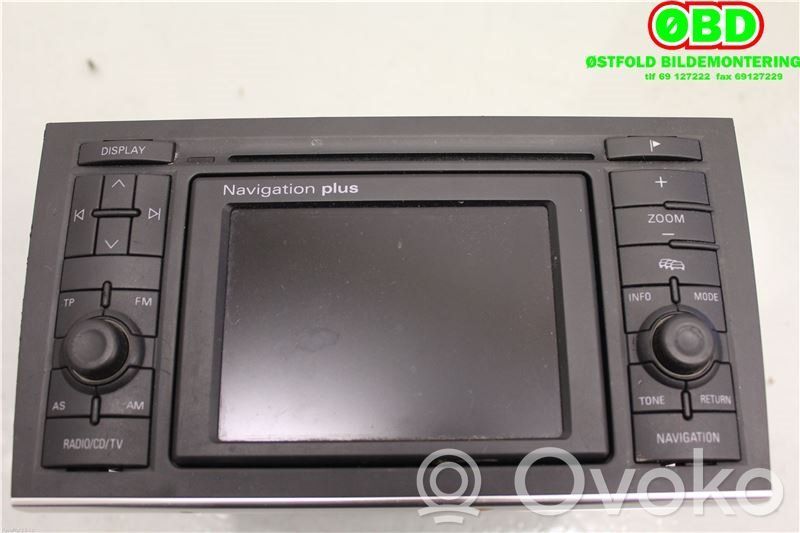 Audi A4 S4 B6 8E 8H Panel / Radioodtwarzacz CD/DVD/GPS 