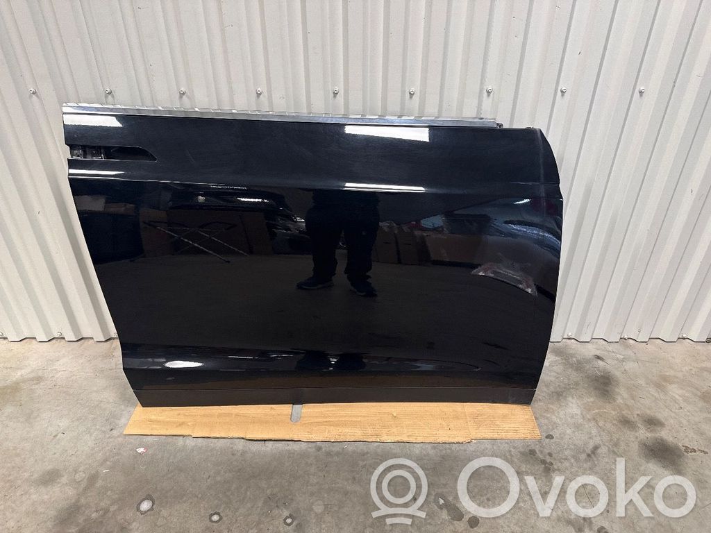 Tesla Model X Durvis 