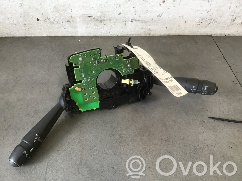 Interruptor de control multifunción   SU001B2441,SU001B2441