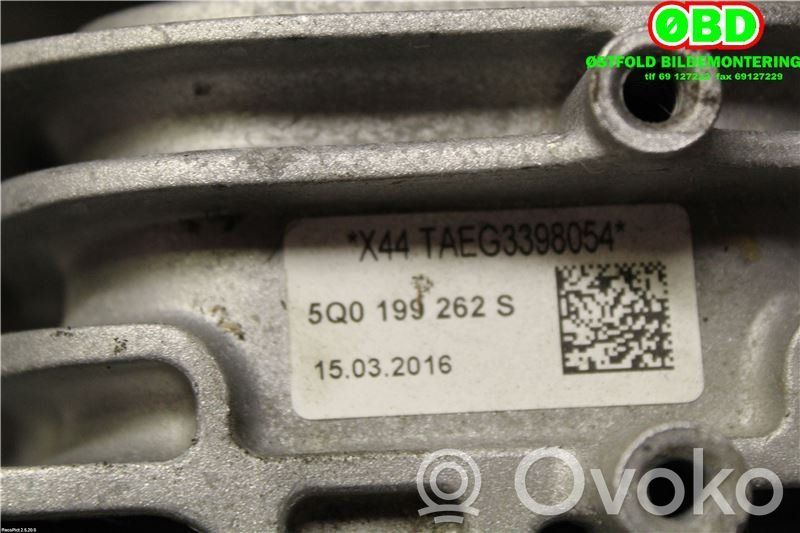 Volkswagen Golf VII Wspornik / Mocowanie silnika 