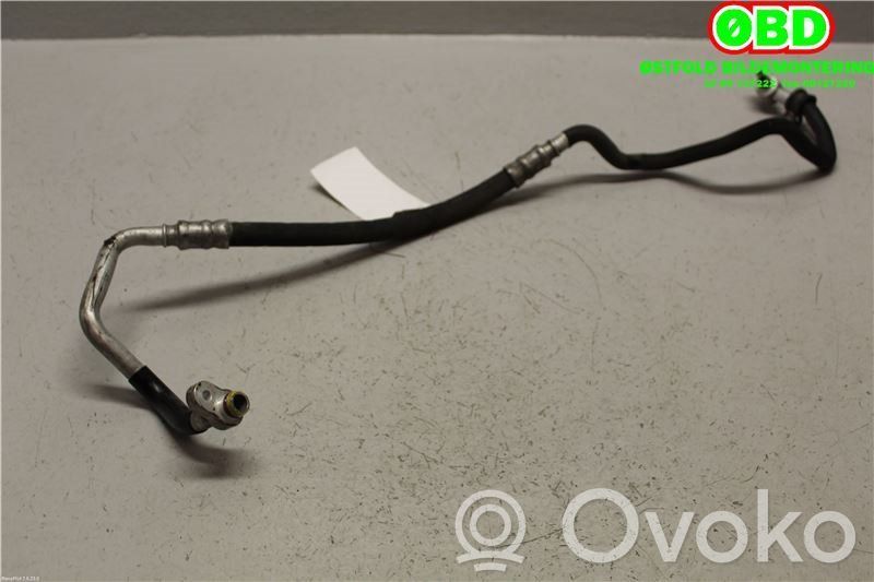 Audi A8 S8 D3 4E Ilmastointilaitteen putki (A/C) 