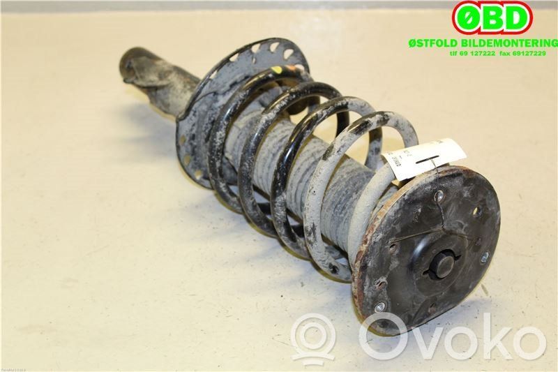 Volvo XC70 Ansamblu amortizor cu arc față