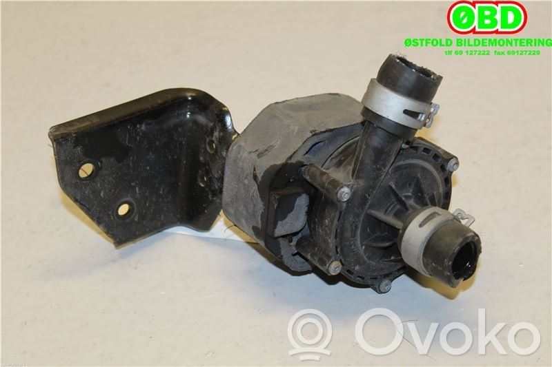 Nissan NV200 Webasto pompe de circulation d'eau
