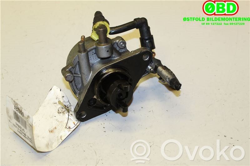 Opel Corsa D Bomba de vacío 