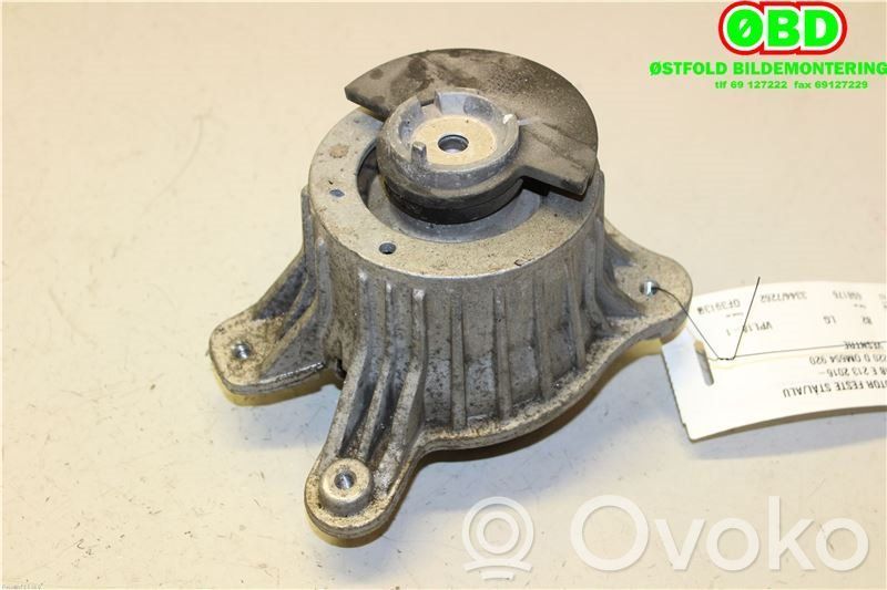 Mercedes-Benz E W213 Suport tampon motor 