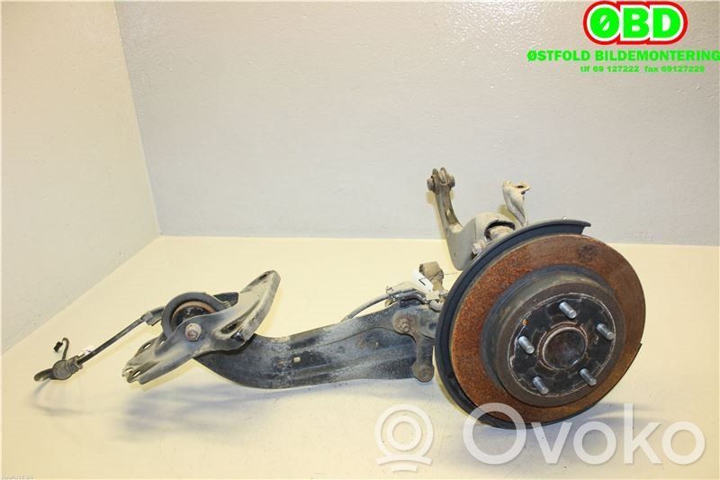 Toyota C-HR I Fuso a snodo con mozzo ruota posteriore