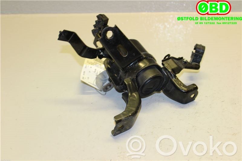 Toyota Auris 150 Supporto di montaggio del motore 