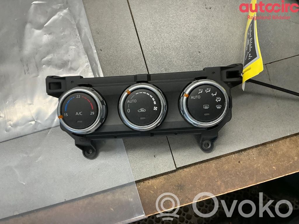 Mazda CX-3 Climate control/heater control trim 