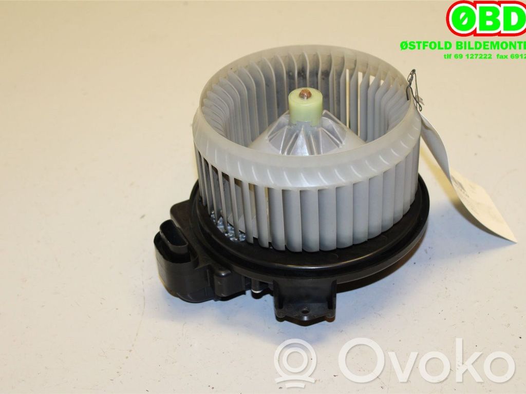 Toyota Yaris Ventola riscaldamento/ventilatore abitacolo