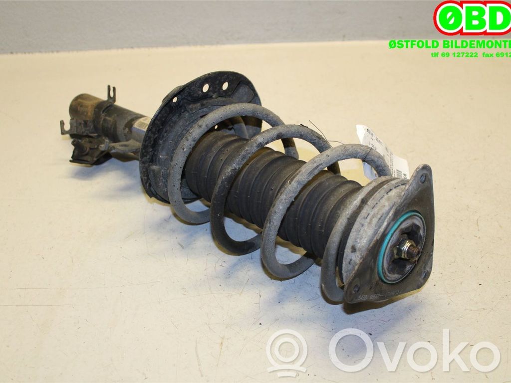 Nissan Qashqai Ammortizzatore anteriore con molla elicoidale 
