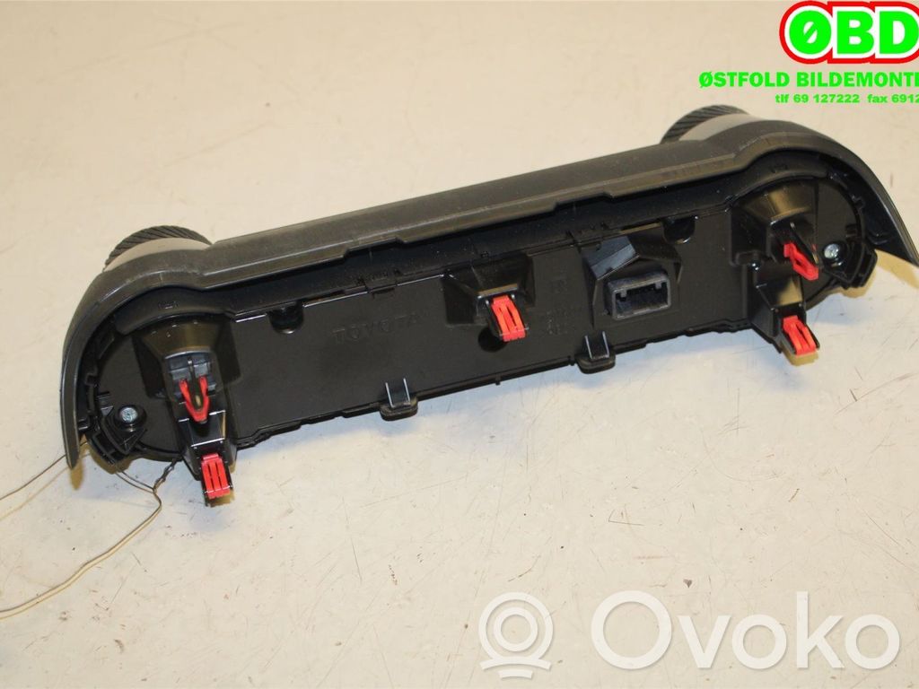 Toyota RAV 4 (XA50) Console centrale, commande chauffage/clim