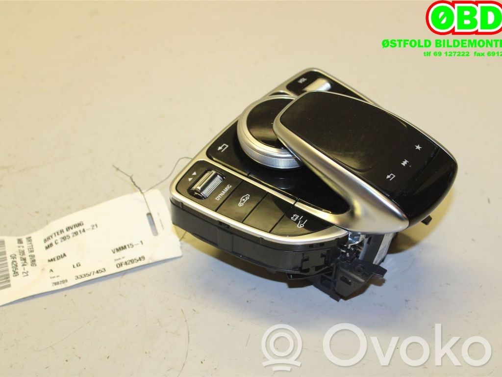 Mercedes-Benz C W205 Otros interruptores/perillas/selectores 