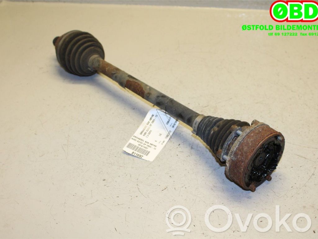 Audi A3 S3 8P Albero di trasmissione posteriore 