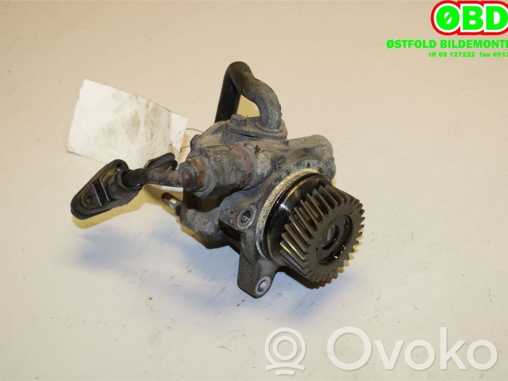 Isuzu D-Max Ohjaustehostimen pumppu 