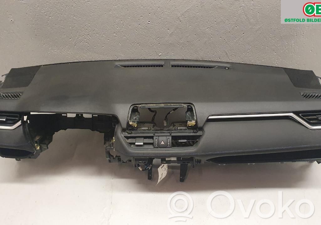 Toyota RAV 4 (XA50) Bord 