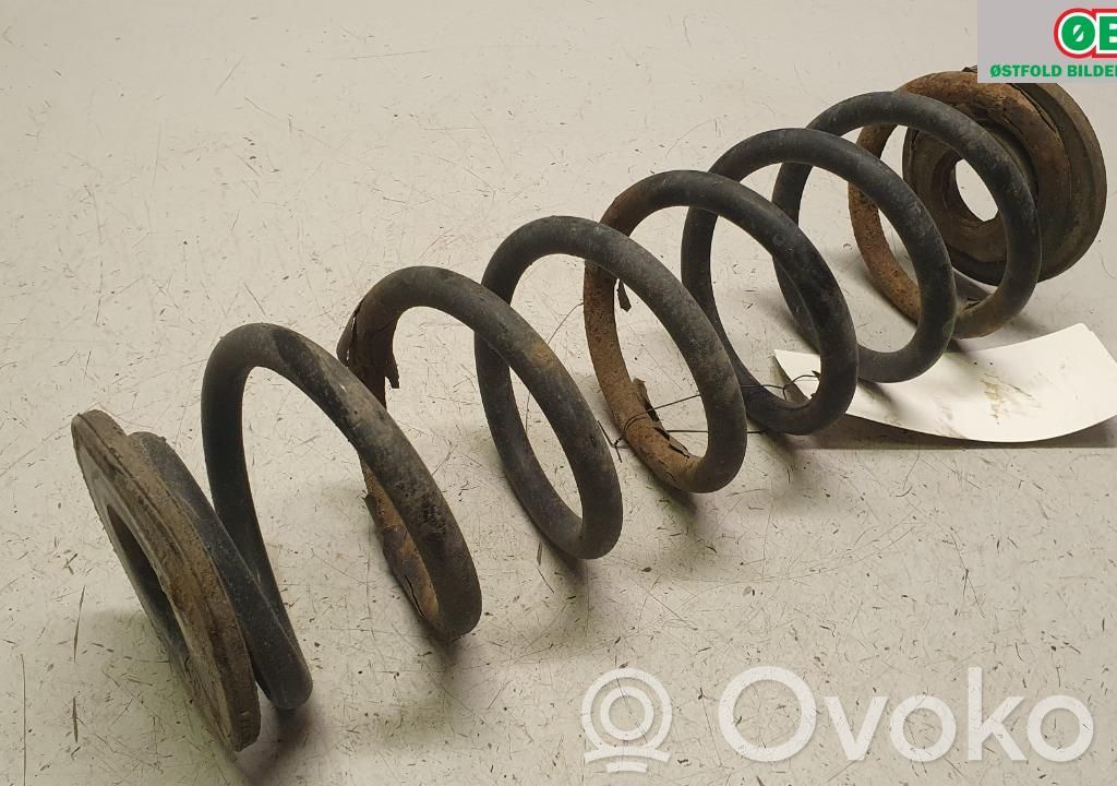 Skoda Yeti (5L) Ressort hélicoïdal arrière support (caoutchouc) 