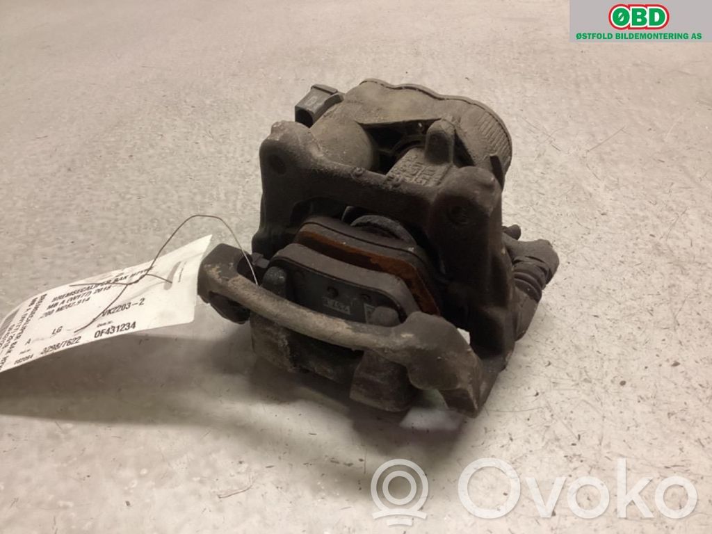Mercedes-Benz A W177 Pinza del freno posteriore 