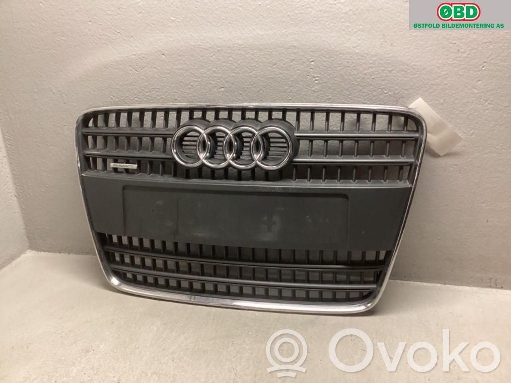 Audi Q7 4L Etusäleikkö 