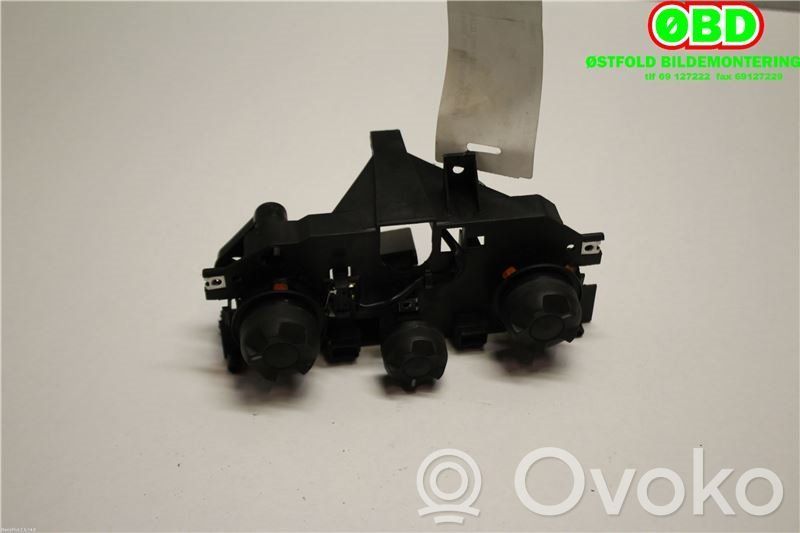 Iveco Daily 4th gen Climate control/heater control trim 