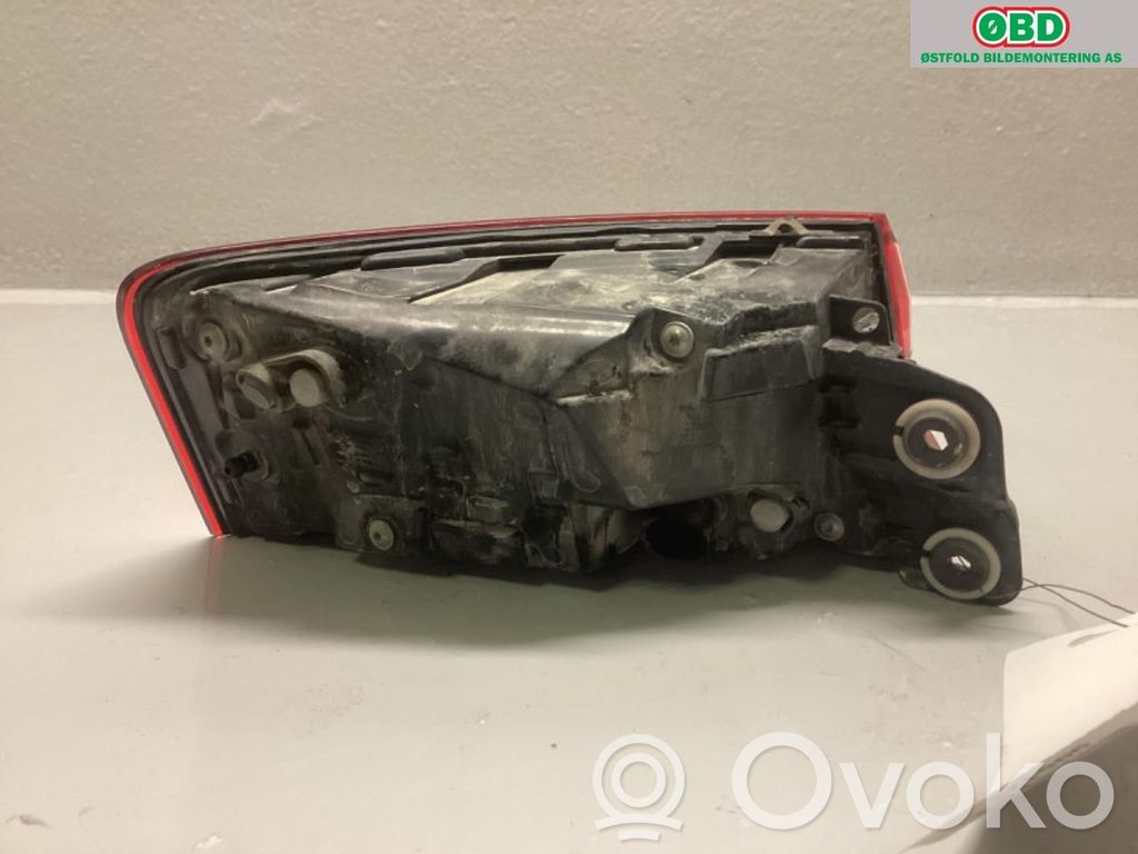 Takavalot   8W6945092D,8W6945092R,8W6945092D,8W6945092R