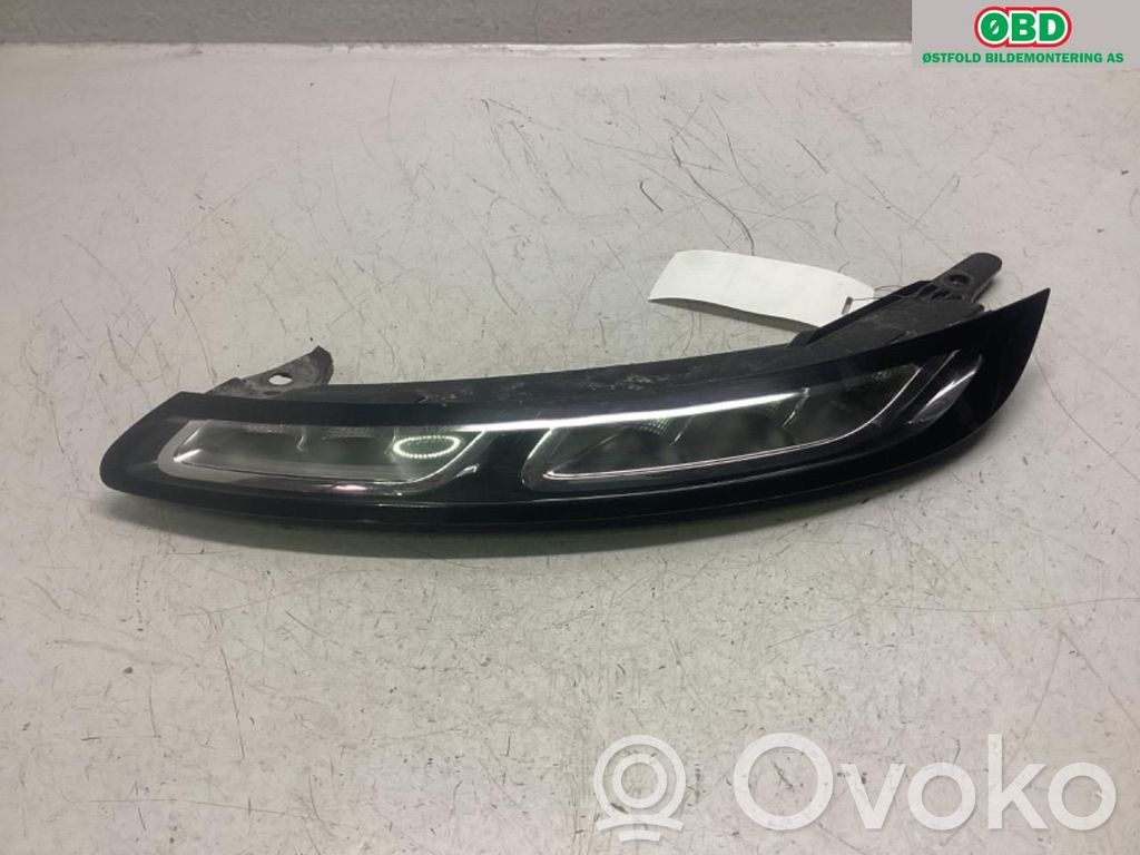 Citroen C4 Cactus Phare frontale 