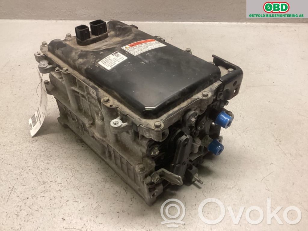 Toyota Prius (XW50) Convertisseur / inversion de tension inverseur 