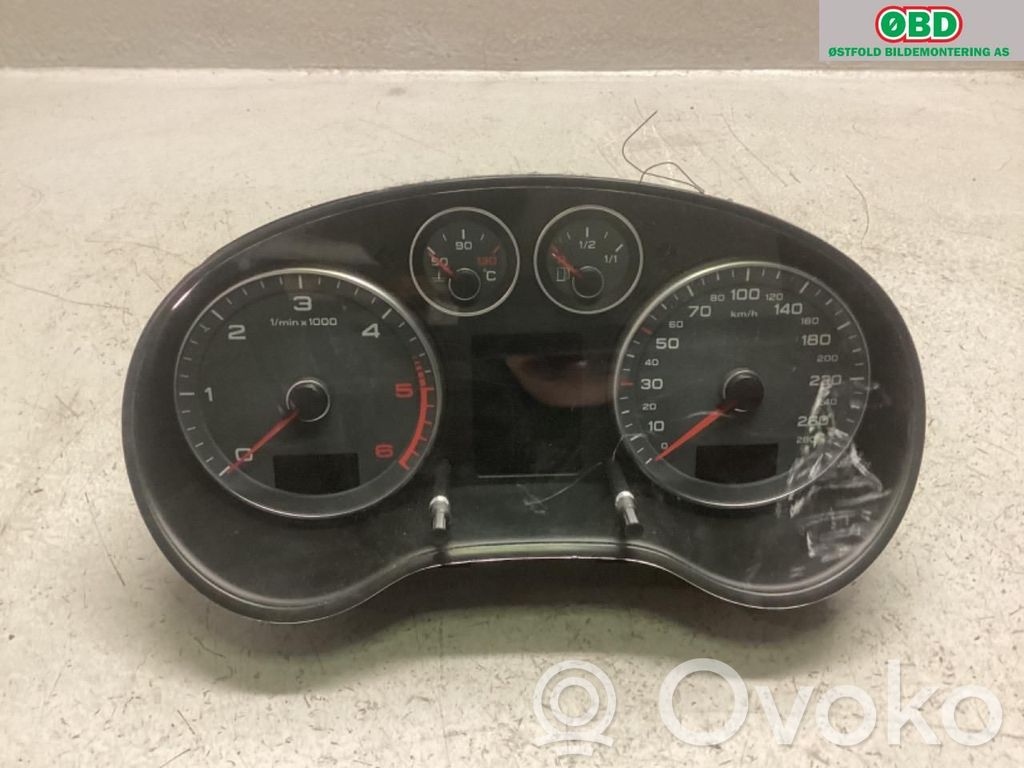 Audi A3 S3 8P Nopeusmittari (mittaristo) 