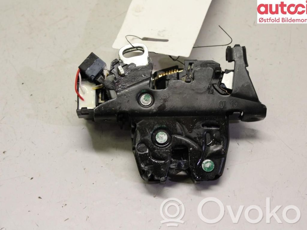 Peugeot 5008 II Blocco chiusura del portellone 