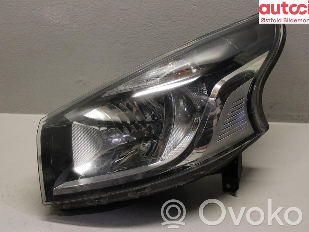 Renault Trafic III (X82) Faro/fanale