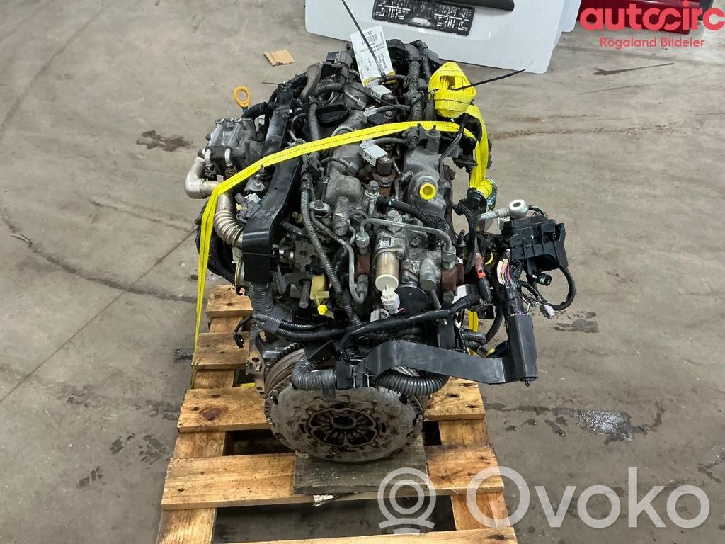 Toyota Avensis T270 Двигатель 