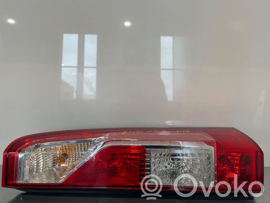 Nissan NV400 Lampă spate în caroserie