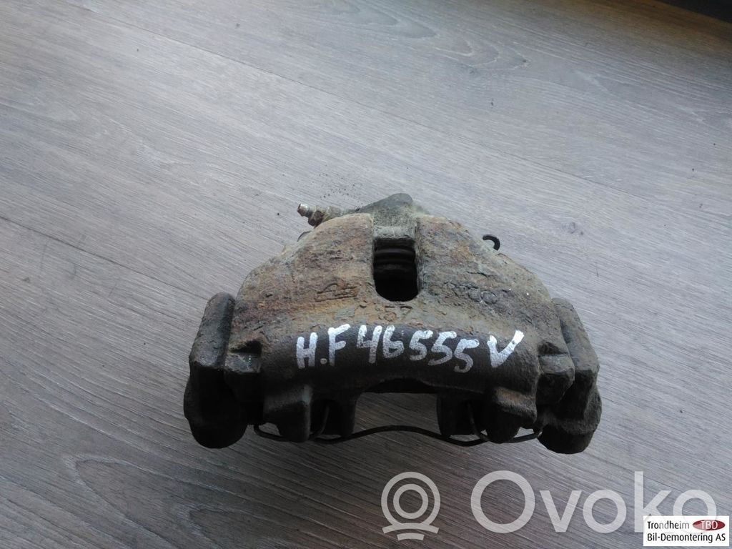 Audi A6 S6 C4 4A Zacisk hamulcowy przedni 