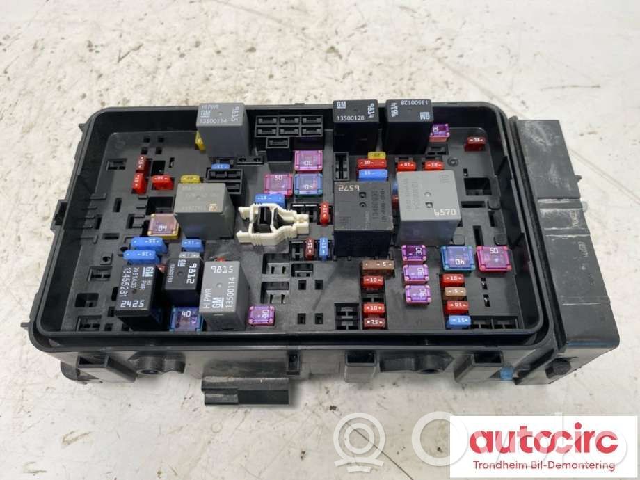 Opel Insignia B Fuse box set 