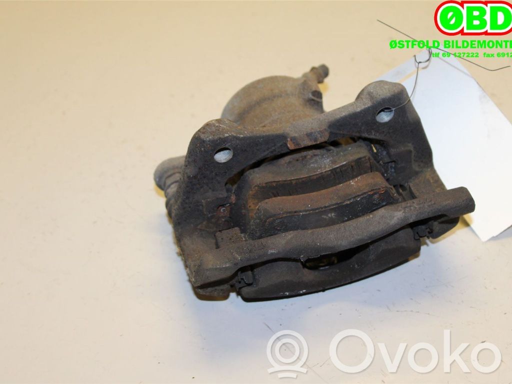 Nissan Micra K14 Pinza del freno anteriore 