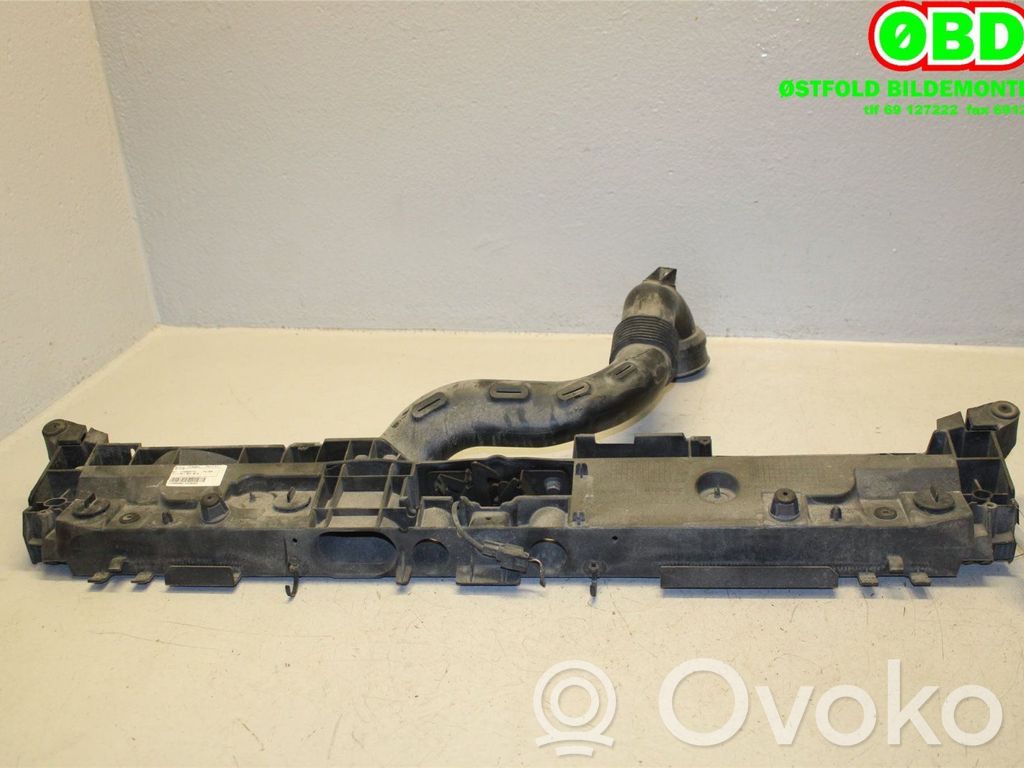 Renault Clio IV Pas przedni