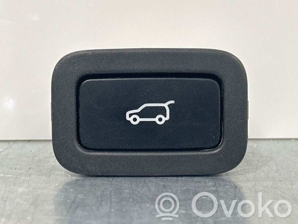 Jaguar I-Pace Tailgate opening switch 