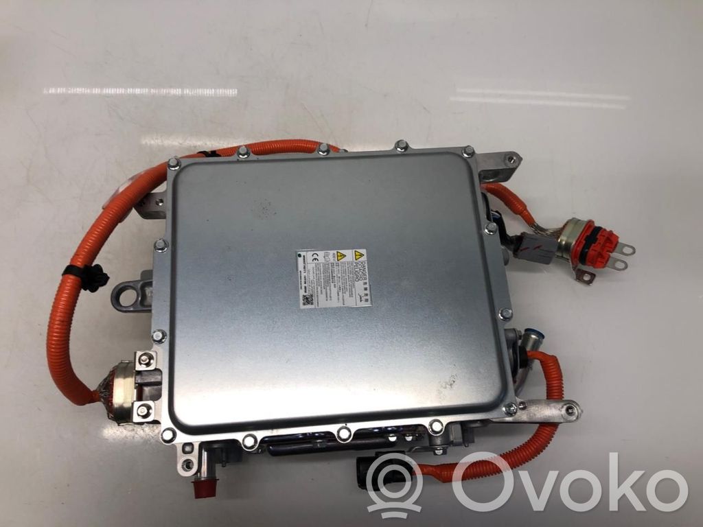 Mitsubishi Outlander Încărcător baterie (opțional) 