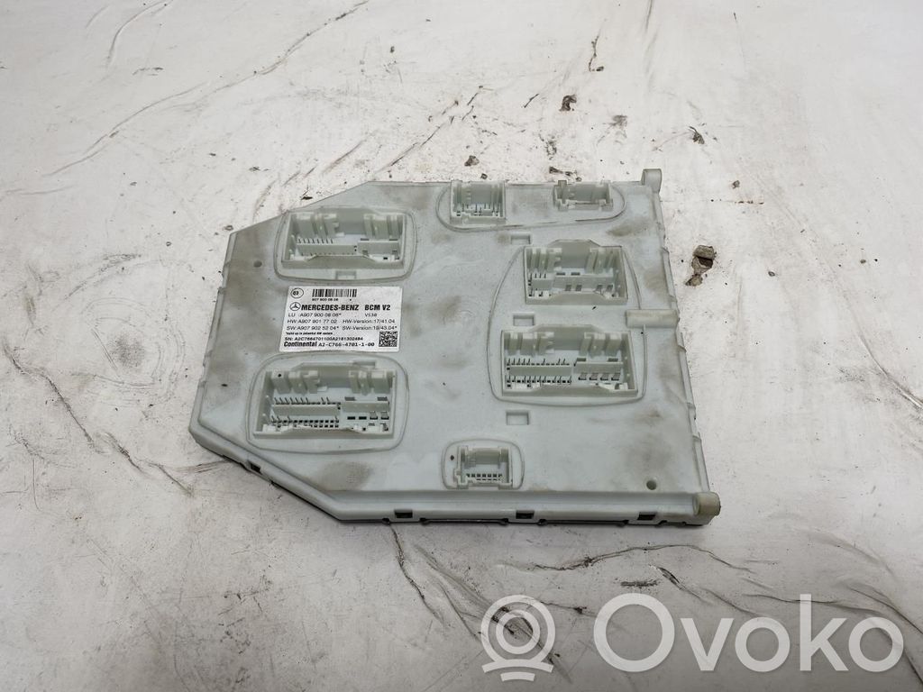 Mercedes-Benz Sprinter W907 W910 Modul de control caroserie central