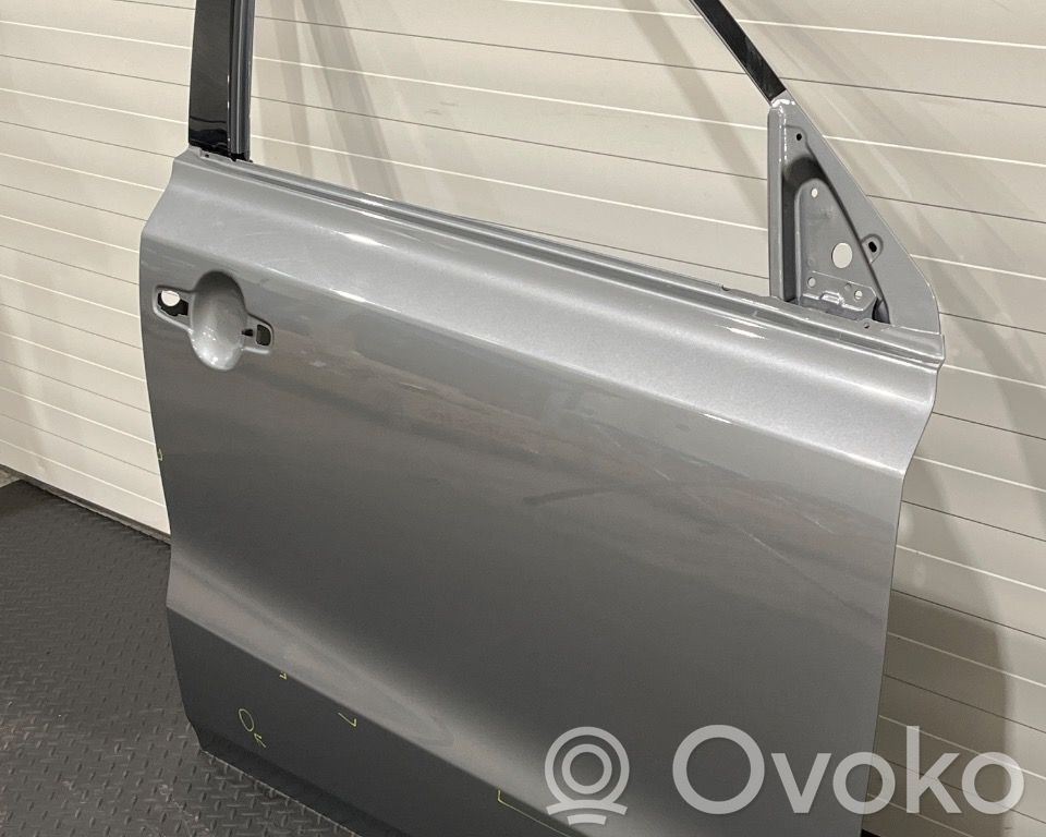 Suzuki Vitara (LY) Puerta delantera 