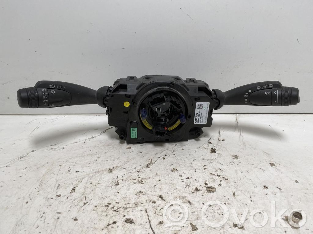 Volvo XC40 Interrupteur / bouton multifonctionnel 