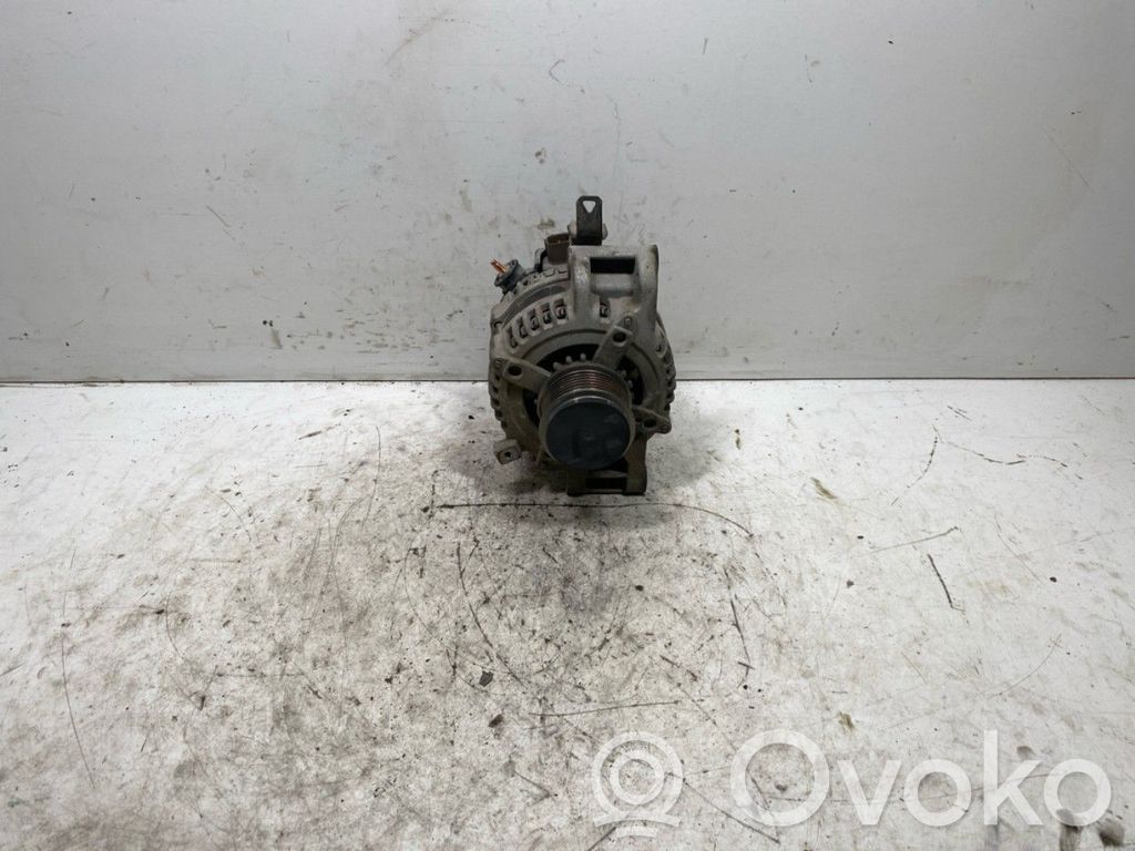 Toyota RAV 4 (XA30) Generatore/alternatore 